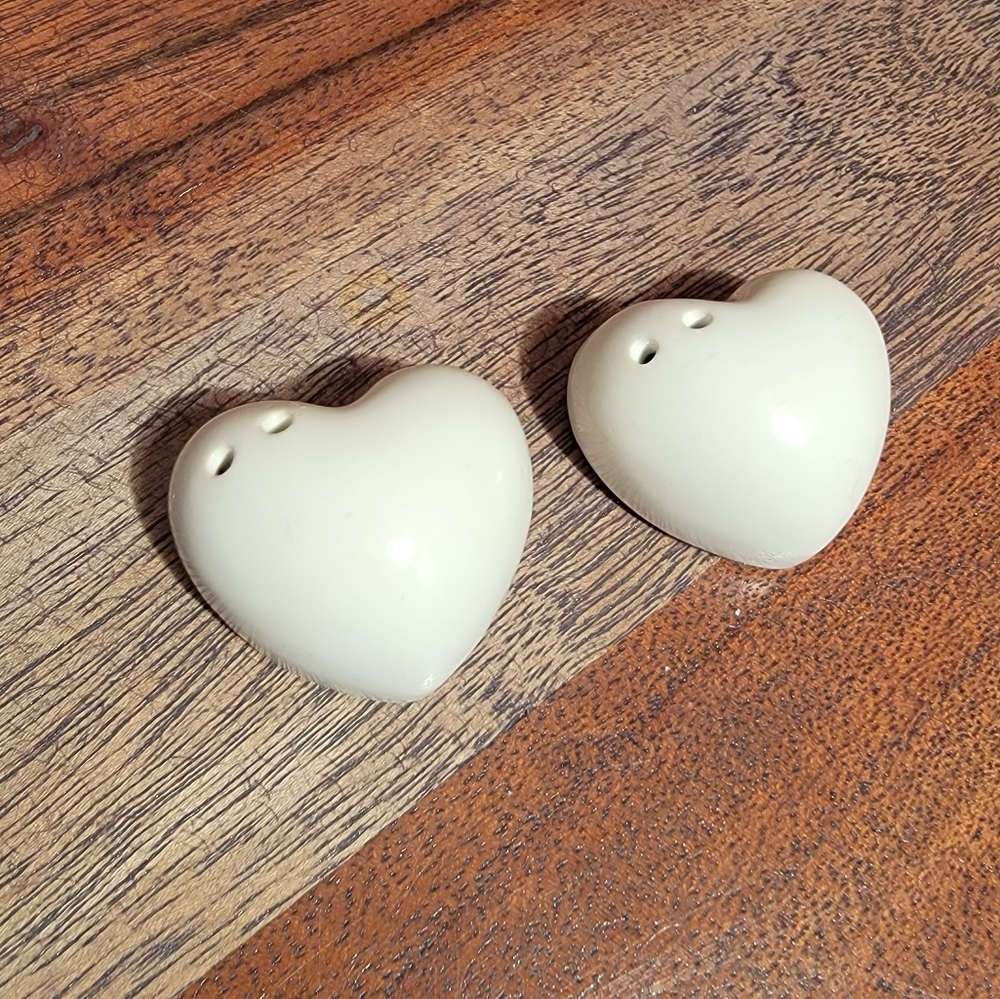 White Heart Ceramic Shakers, Perfect for Valentine's Day